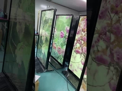 Leitor de publicidade de piso interno em tela cheia de 75