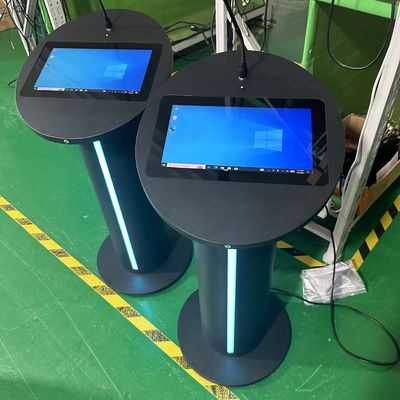 Podio digital multimédia 13,3 polegadas pcap toque LCD púlpito amplificador de alto-falante e microfone sem fio para reuniões
