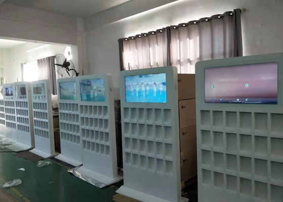 Cor LCD comercial de Whitel que anuncia o Signage de Digitas da exposição com o assoalho de WiFi que está o Signage de Digitas